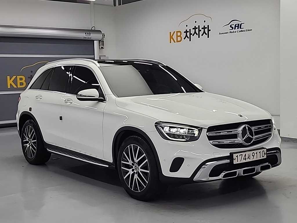 Mercedes Benz GLC Class - Vista 4