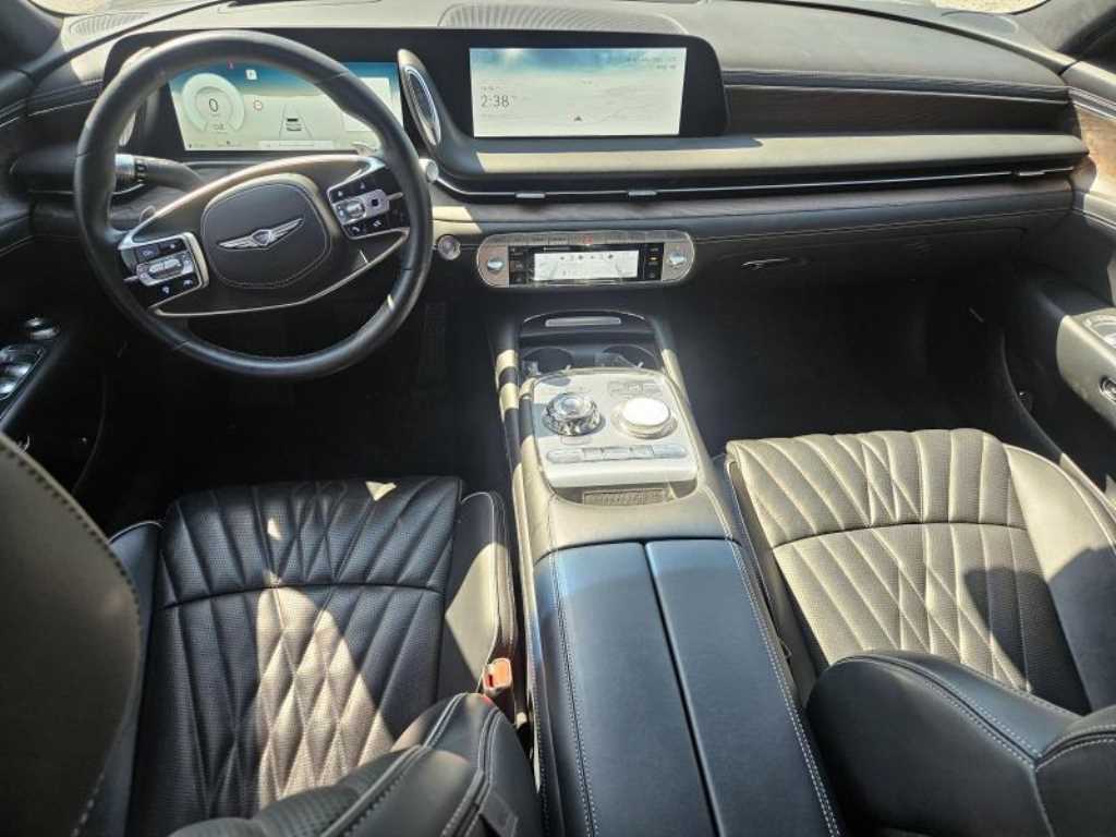 Genesis G90 - Vista 5