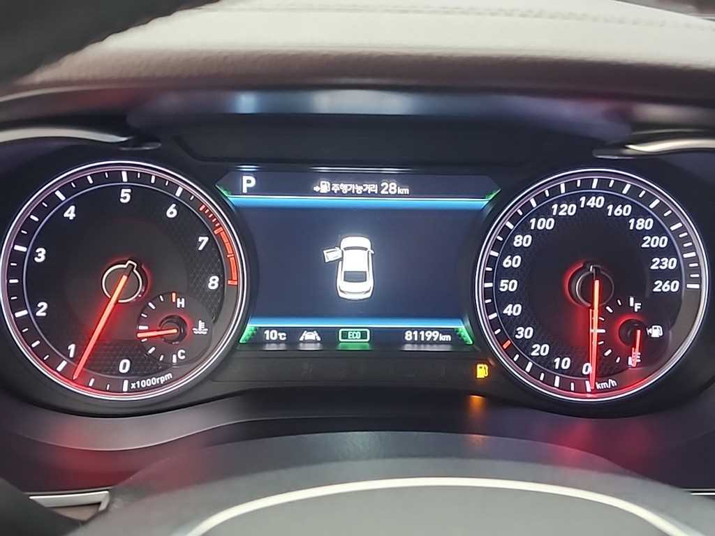 Genesis G70 - Vista 6