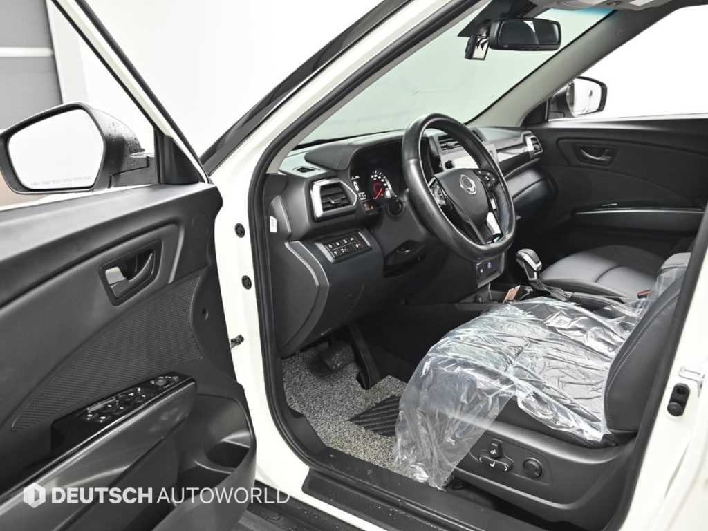 Ssangyong Tivoli - Vista 11