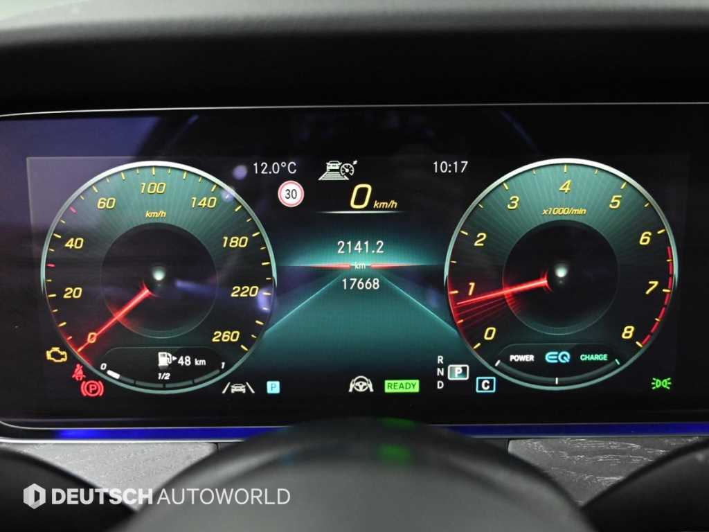 Mercedes Benz E class - Vista 8