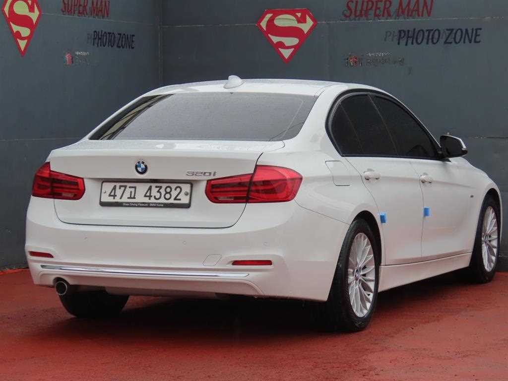 BMW 3 series - Vista 3