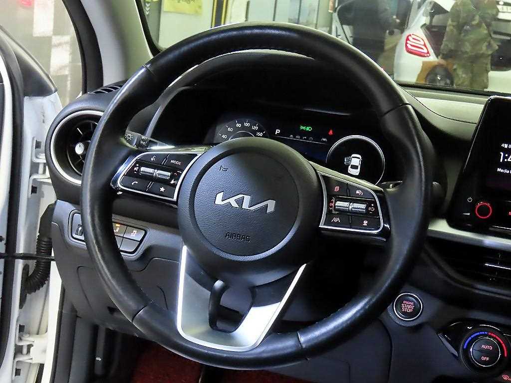KIA K3 - Vista 8