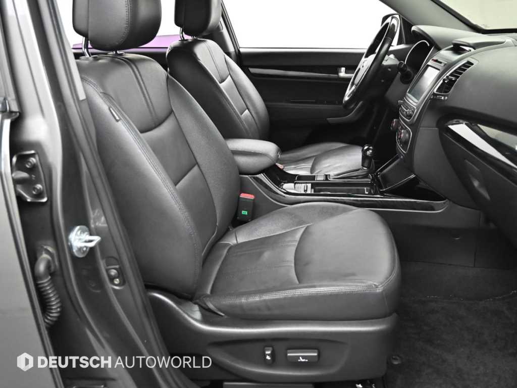 KIA Sorento - Vista 10