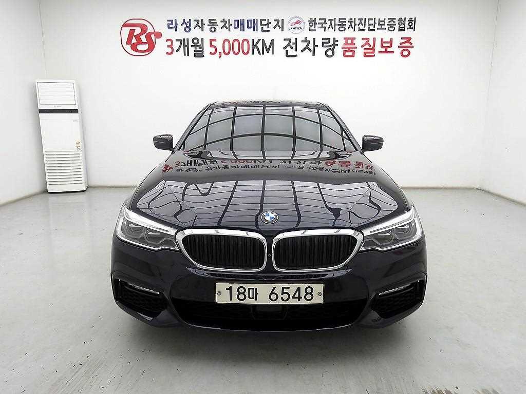 BMW 5 Series 2018 Negro - Importación desde Corea - HF Imports Iquique - Foto 1