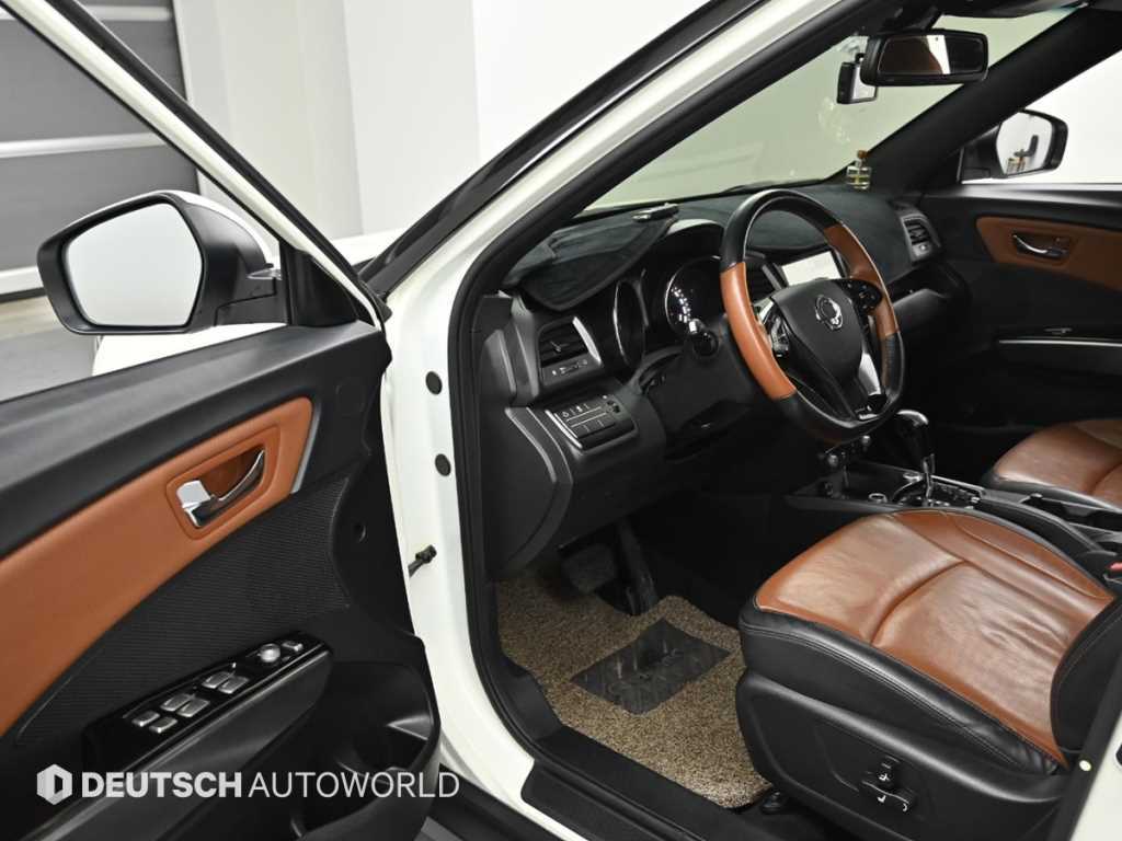 Ssangyong Tivoli - Vista 11