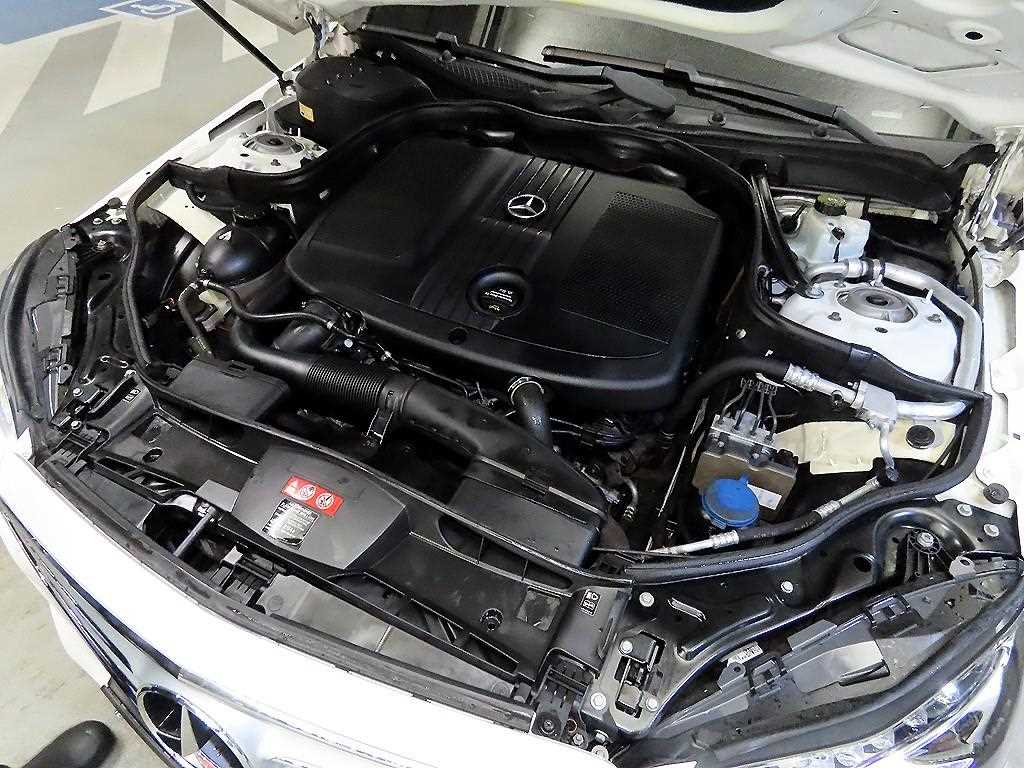 Mercedes Benz E class 2015 Blanco - Importación desde Corea - HF Imports Iquique - Foto 19