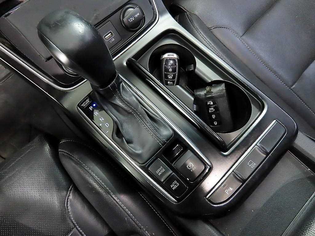 HYUNDAI Grandeur - Vista 10