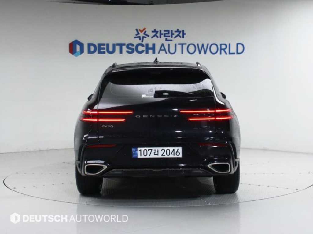 Genesis GV70 - Vista 4