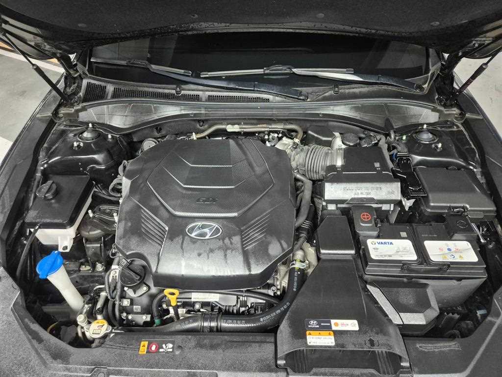 HYUNDAI Grandeur - Vista 7