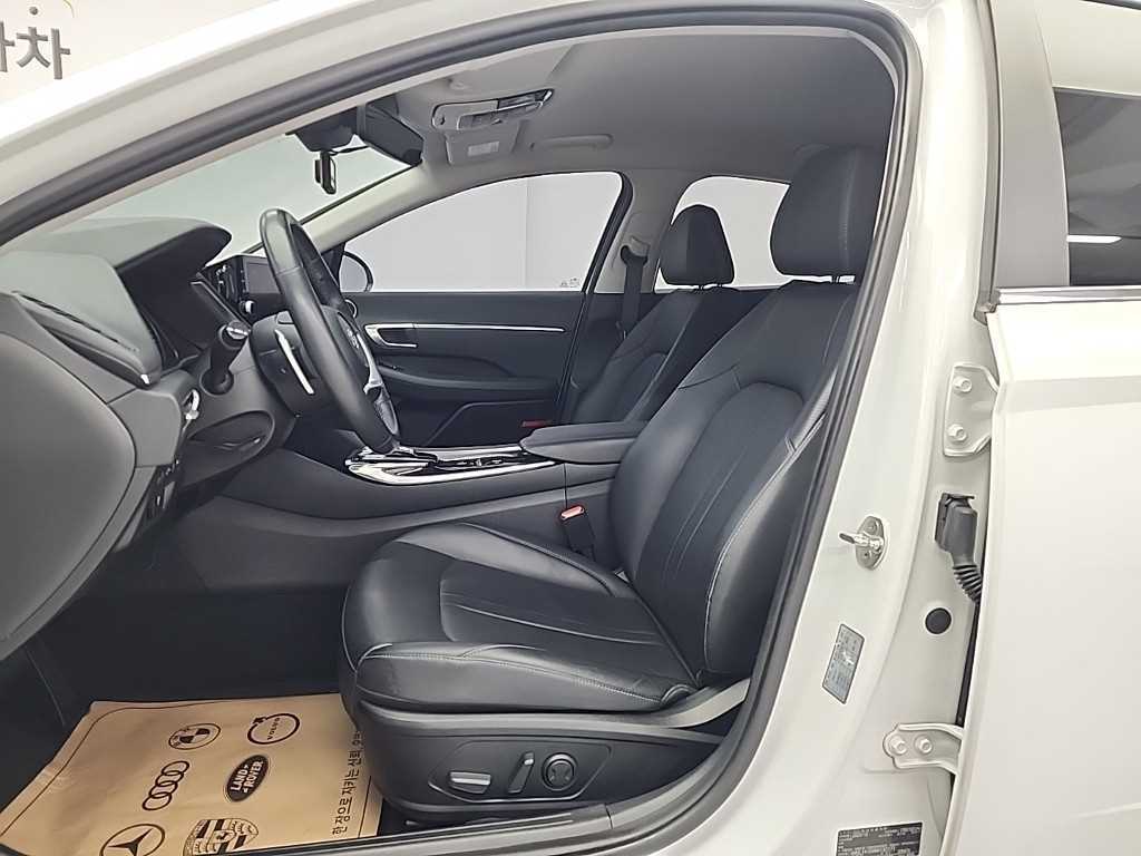 HYUNDAI Sonata - Vista 11