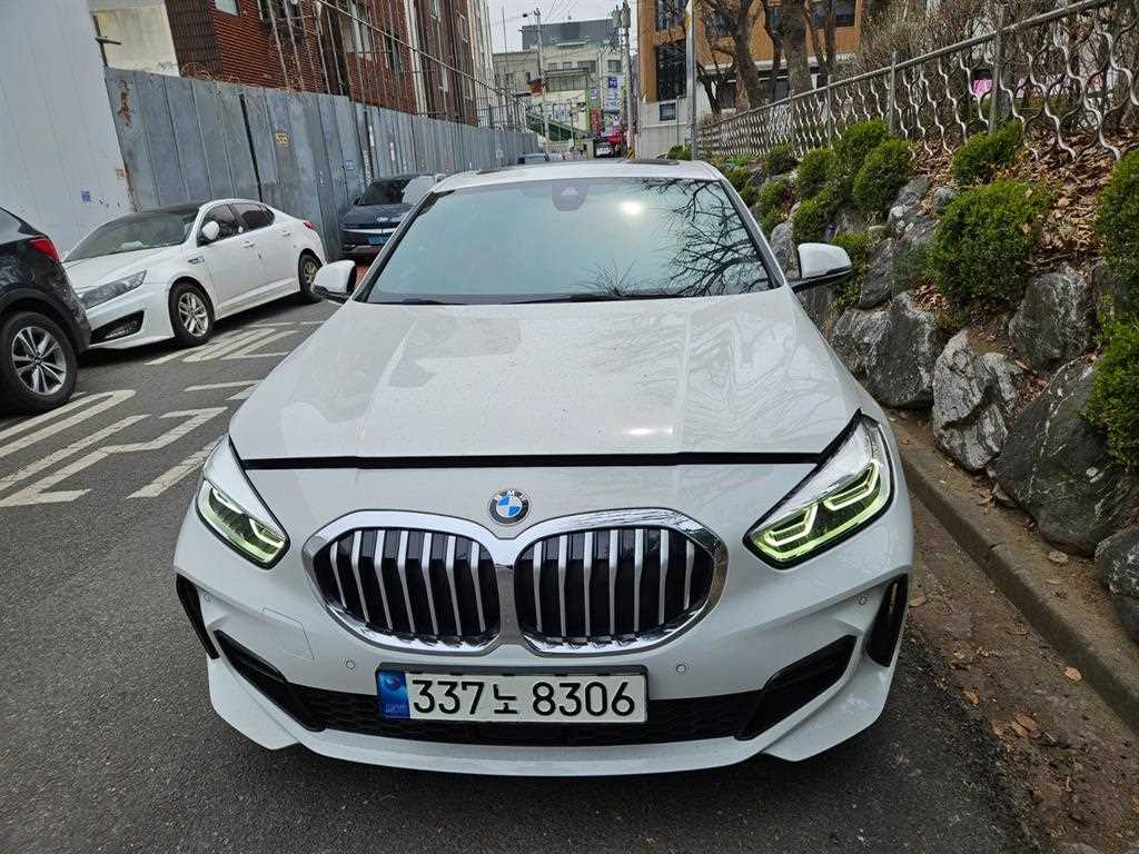 BMW 1 series 2021 Blanco - Importación desde Corea - HF Imports Iquique - Foto 1