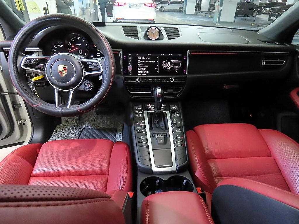 Porsche Macan - Vista 10