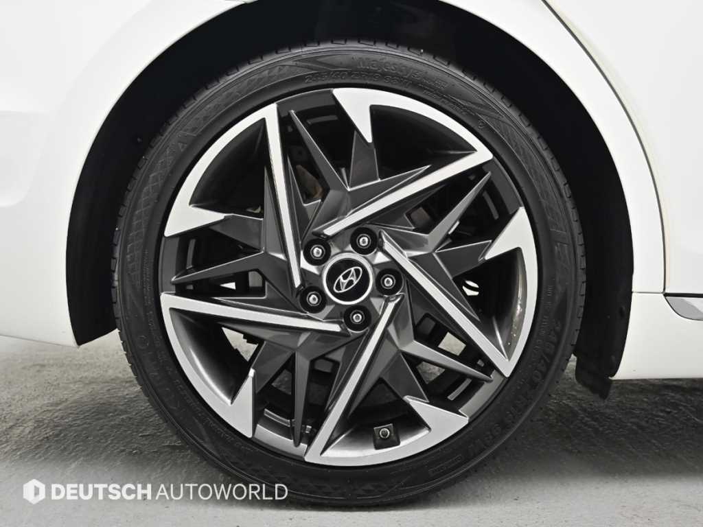 HYUNDAI Grandeur - Vista 5