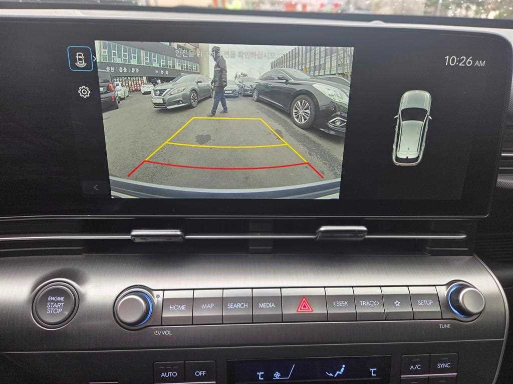 HYUNDAI Kona - Vista 7