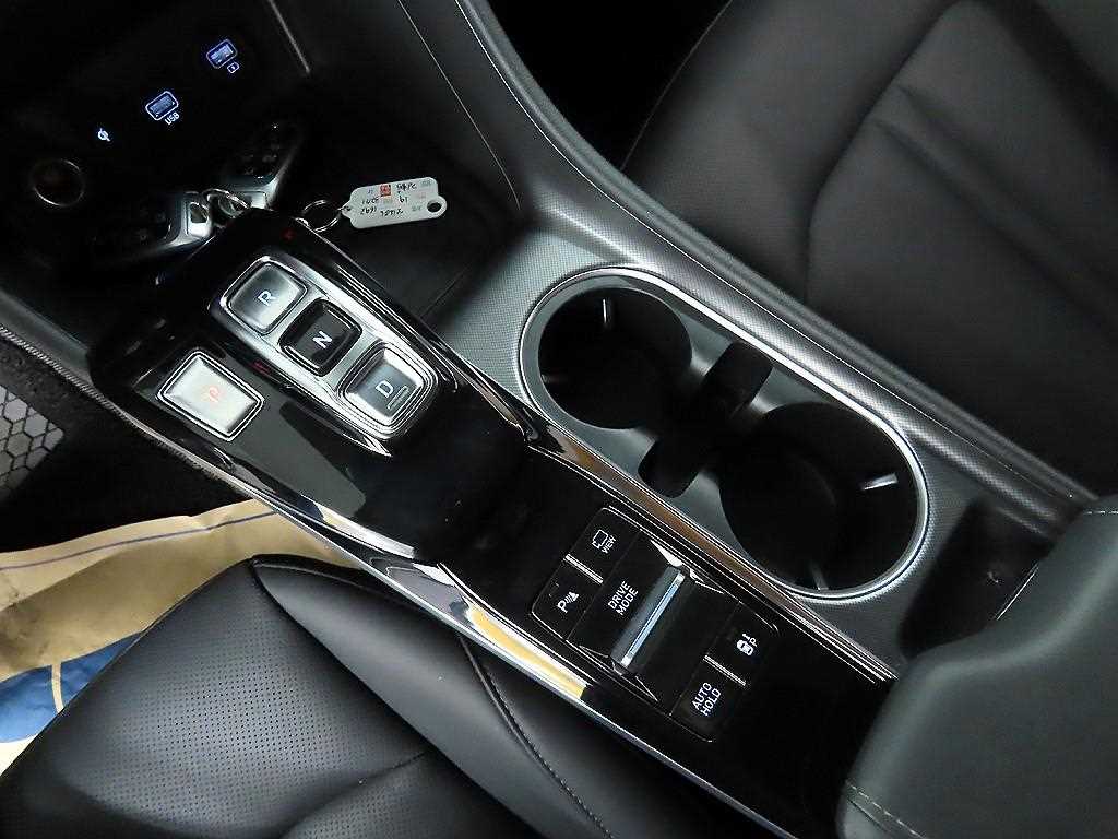 HYUNDAI Sonata - Vista 10