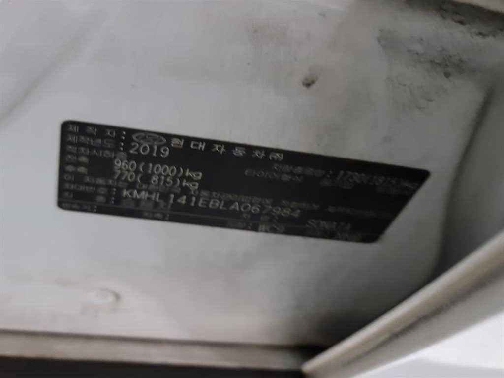 HYUNDAI Sonata - Vista 8