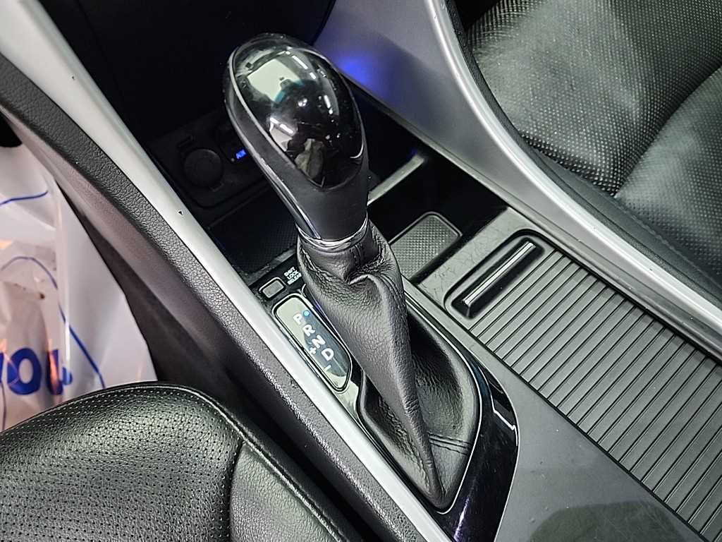 HYUNDAI Sonata - Vista 8