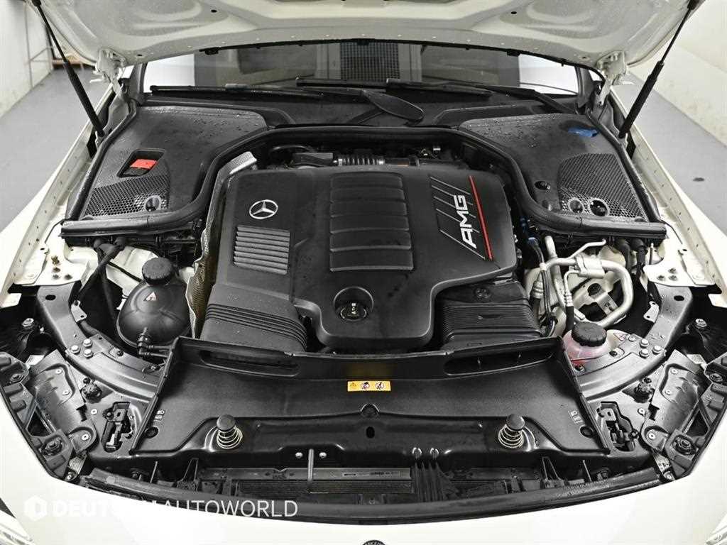 Mercedes Benz AMG GT - Vista 6