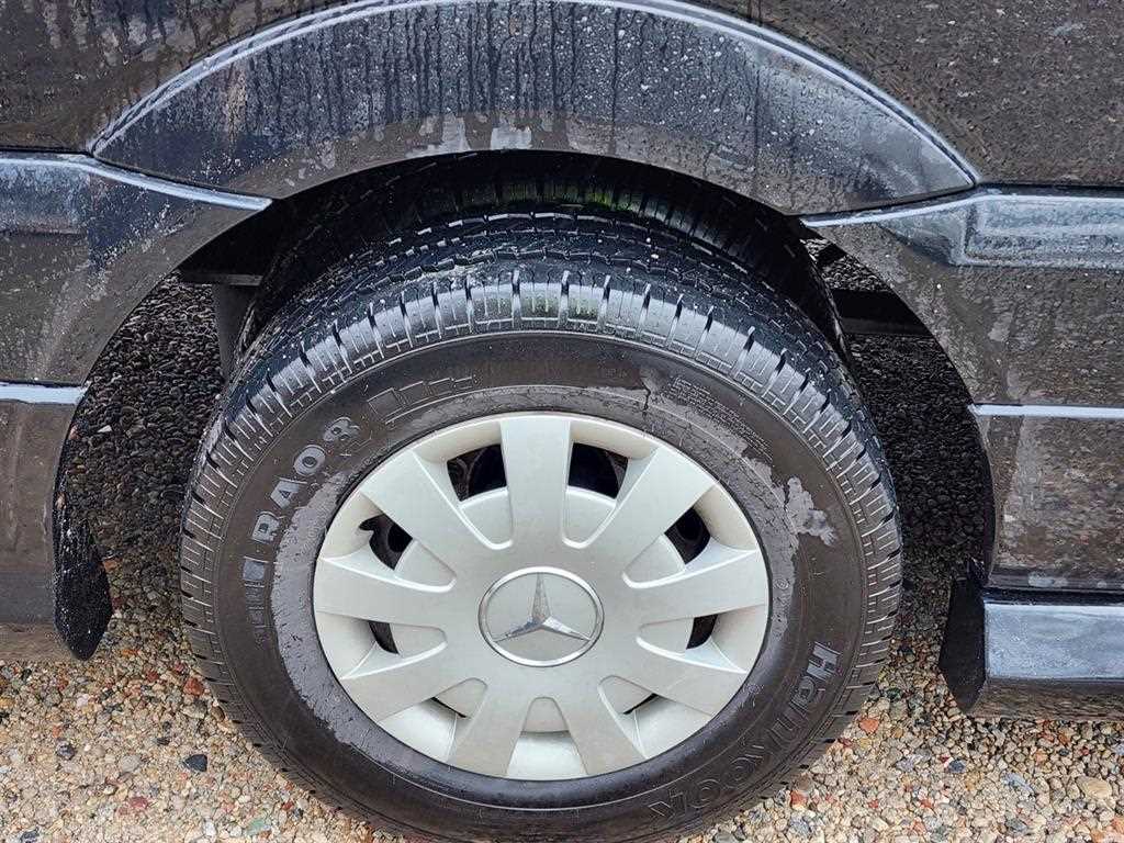 Mercedes Benz Sprinter - Vista 8