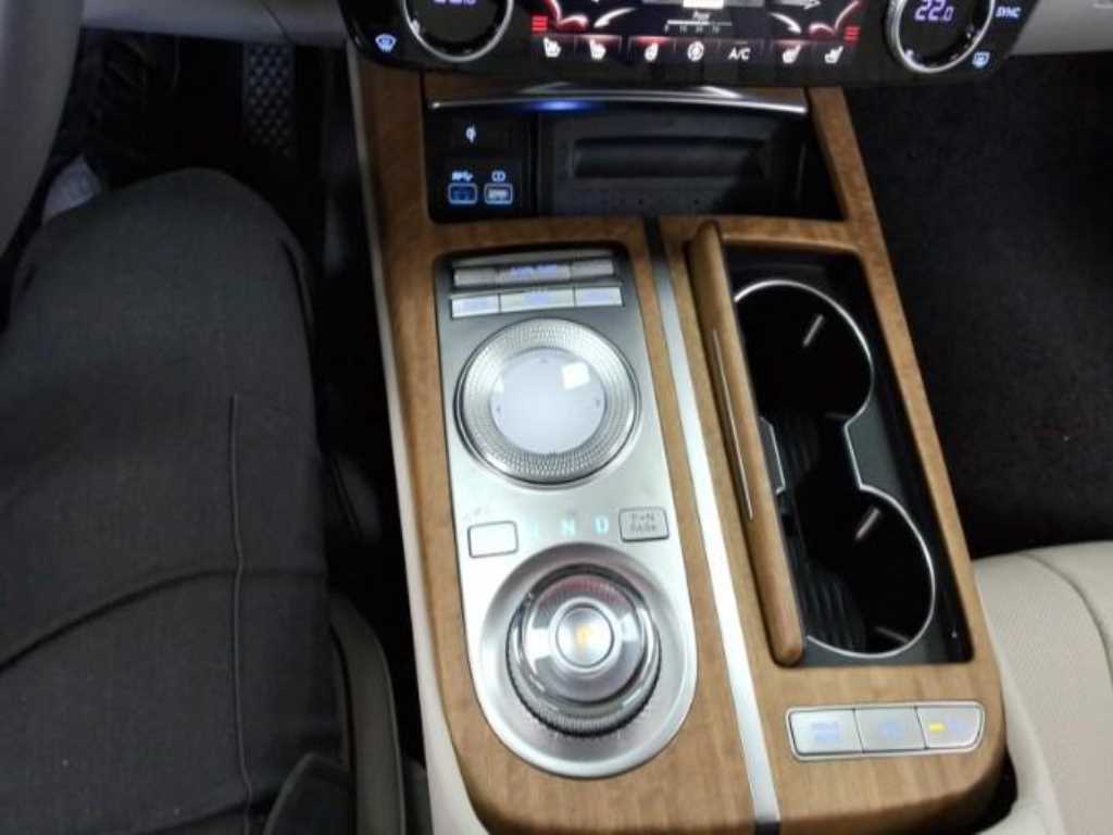 Genesis G80 - Vista 7