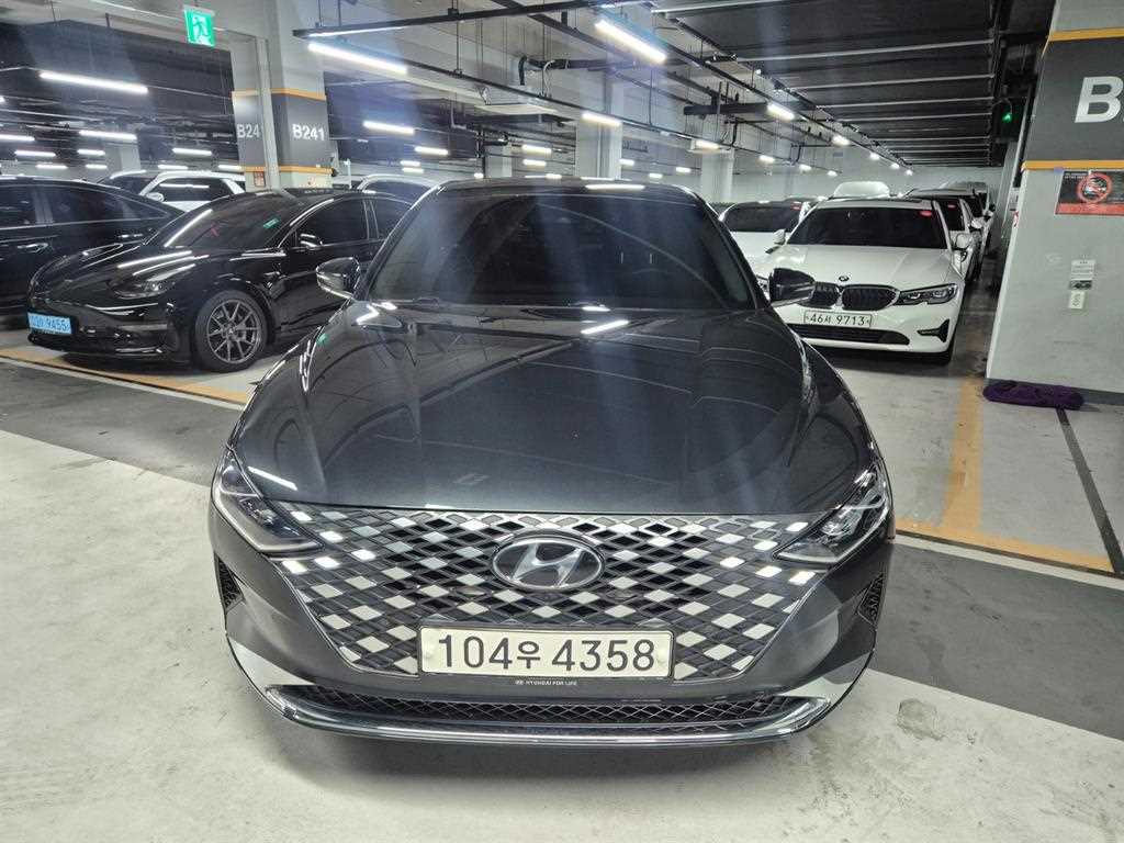HYUNDAI Grandeur - Vista 3