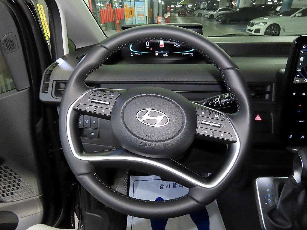 HYUNDAI Staria - Vista 7