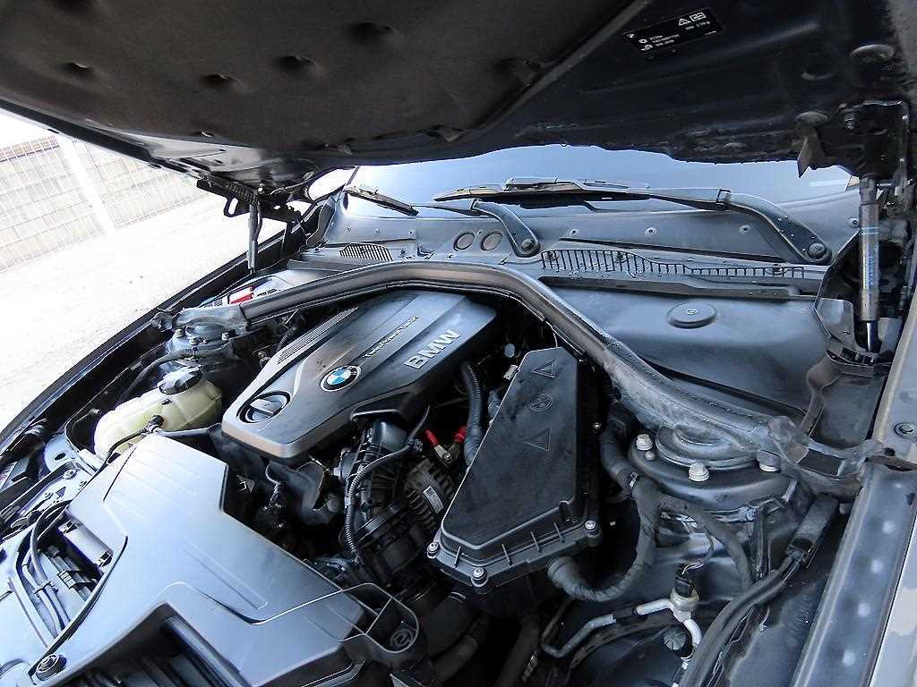 BMW 1 series 2017 Gris - Importación desde Corea - HF Imports Iquique - Foto 17