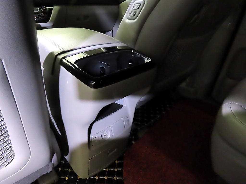 KIA Carnival 2019 Negro - Importación desde Corea - HF Imports Iquique - Foto 16