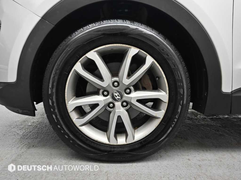 HYUNDAI Santa Fe - Vista 5