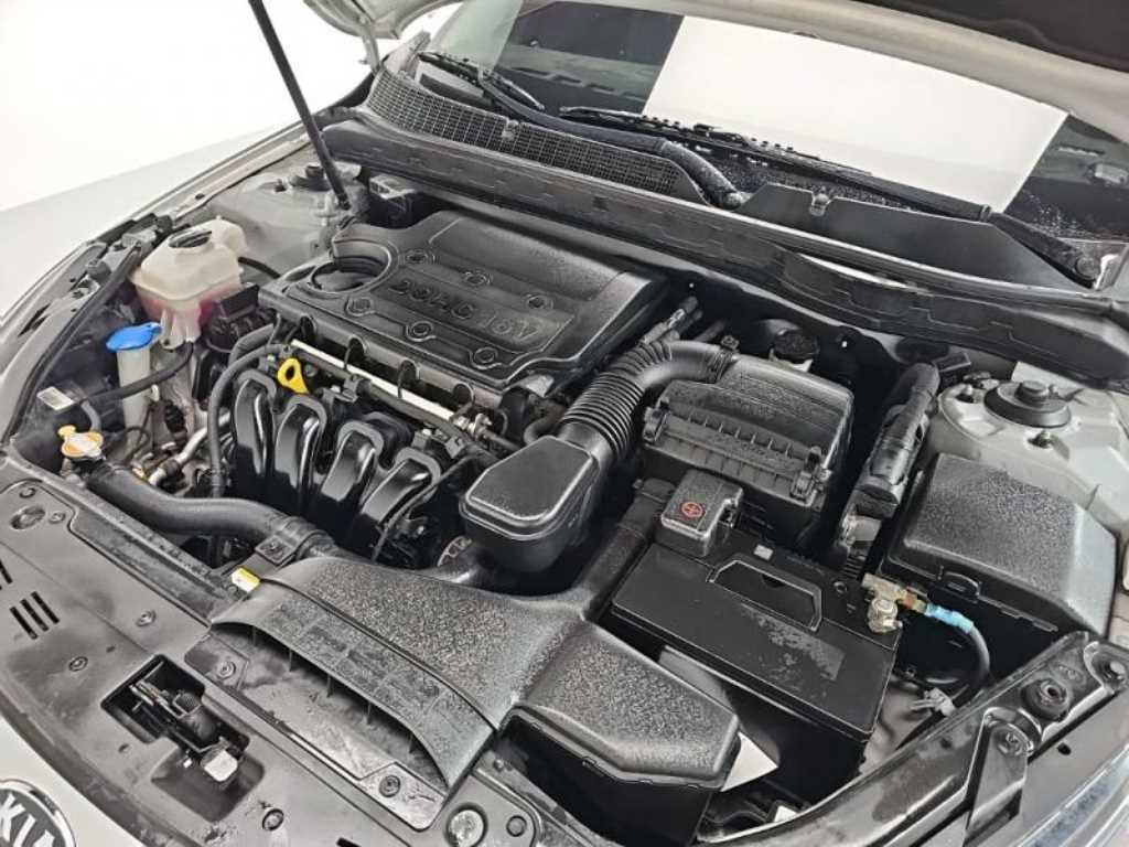 KIA K5 2011 Plateado - Importación desde Corea - HF Imports Iquique - Foto 18