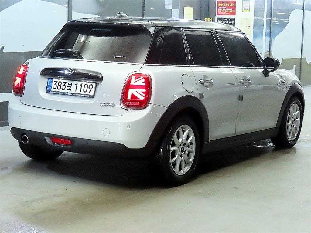 Mini Cooper - Vista 4