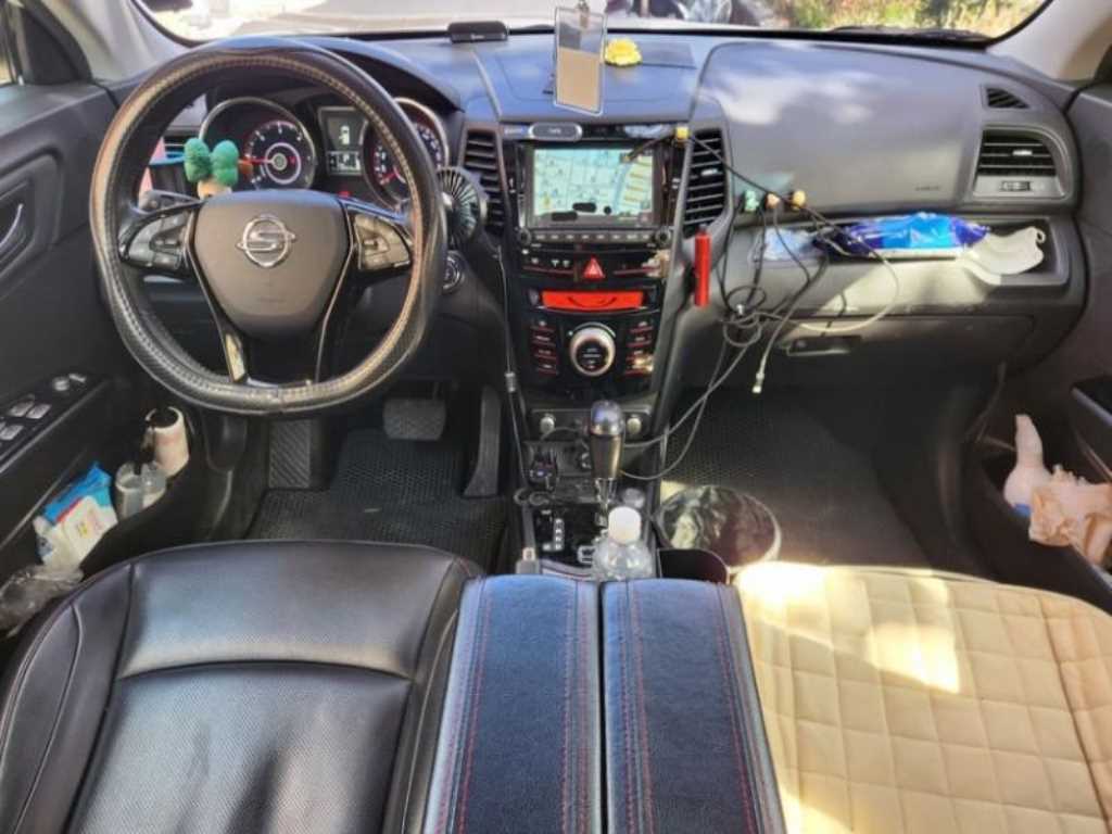 Ssangyong Tivoli - Vista 3