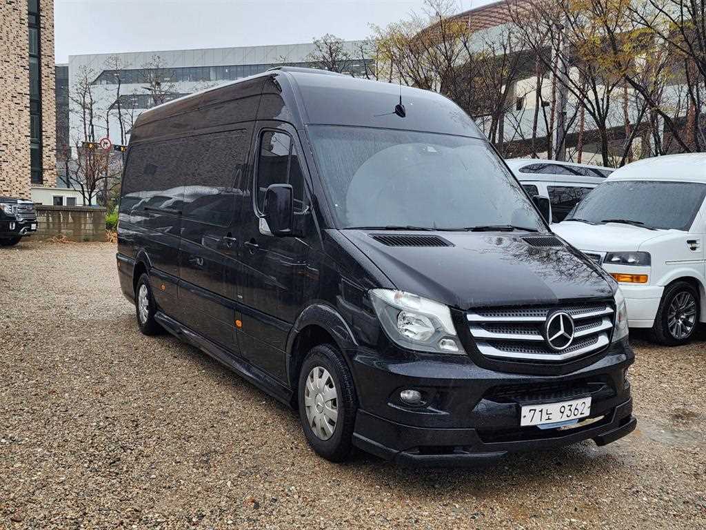 Mercedes Benz Sprinter - Vista 3