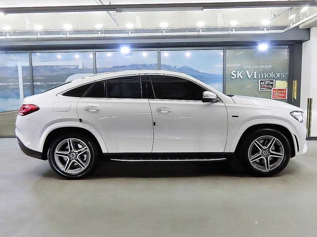 Mercedes Benz GLE Class - Vista 3