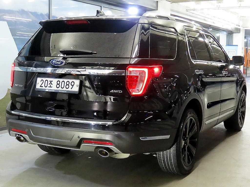 Ford Explorer - Vista 4