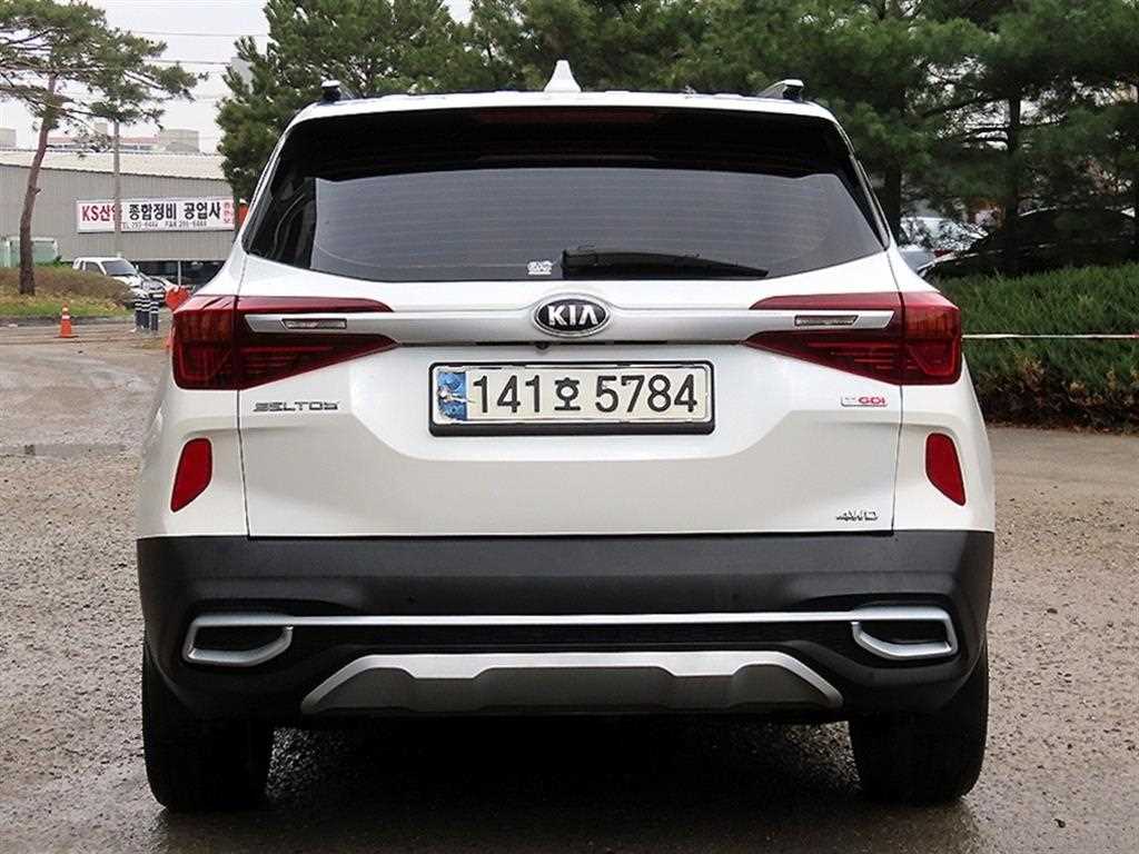 KIA Seltos - Vista 4