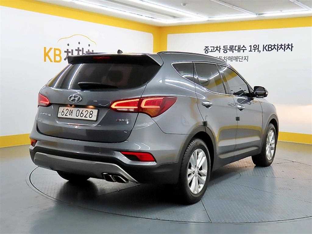 HYUNDAI Santa Fe - Vista 4