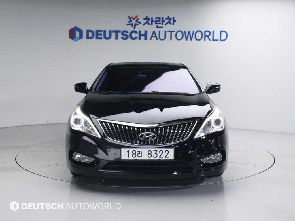 HYUNDAI Grandeur - Vista 3