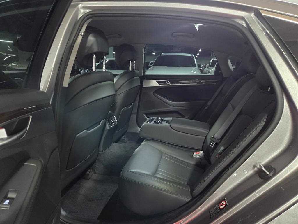 Genesis G80 - Vista 8