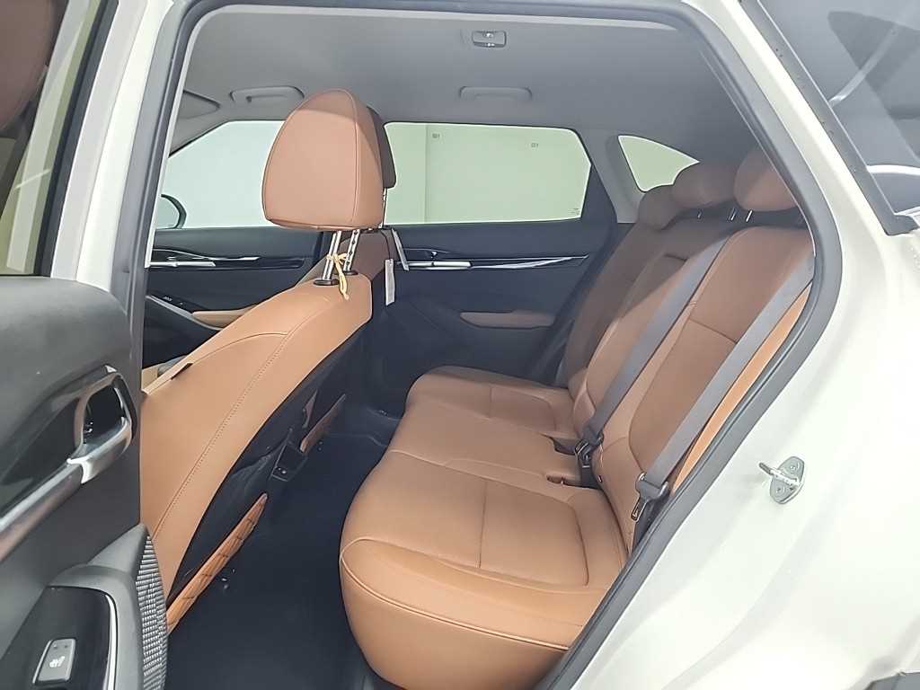 KIA Seltos - Vista 12