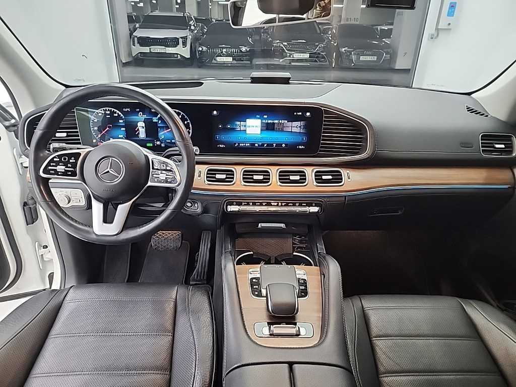 Mercedes Benz GLE Class - Vista 7