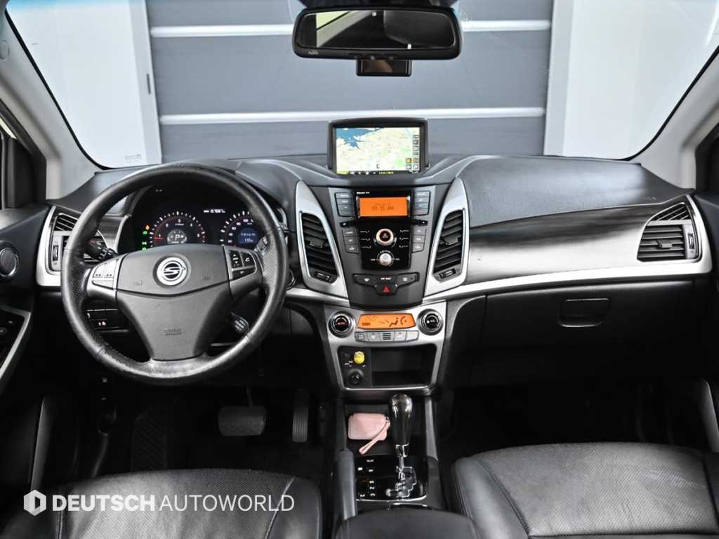 Ssangyong Korando - Vista 8