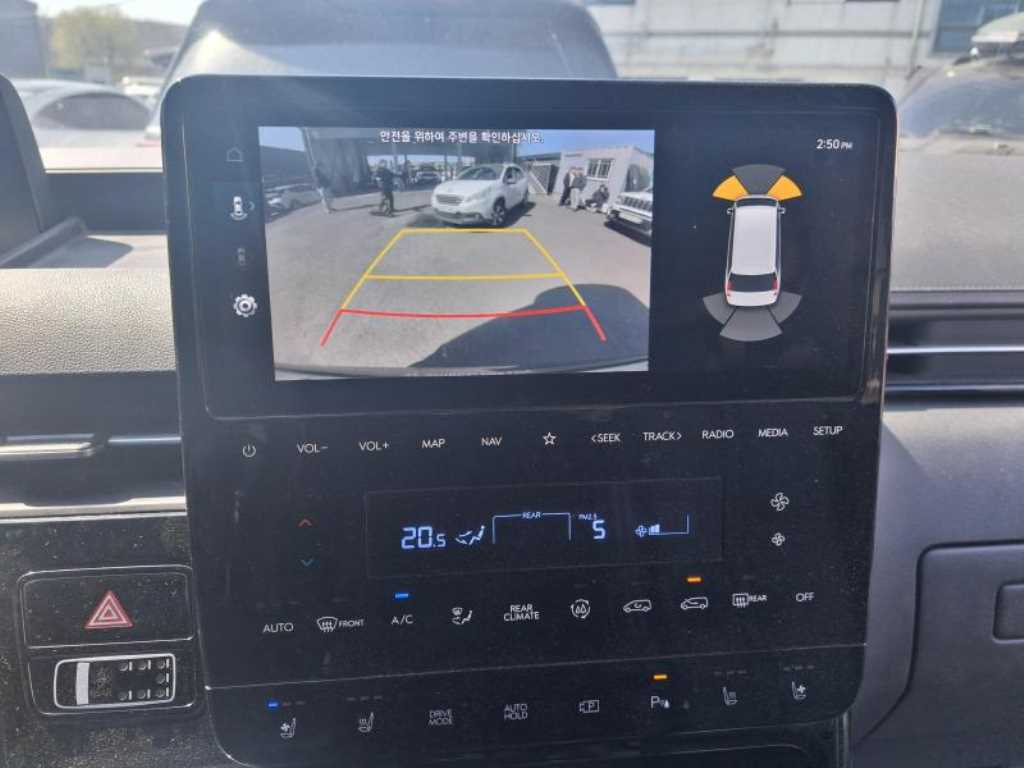 HYUNDAI Staria - Vista 11