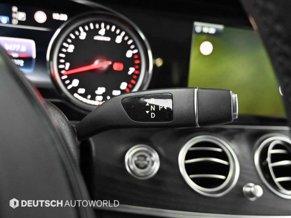 Mercedes Benz E class - Vista 9