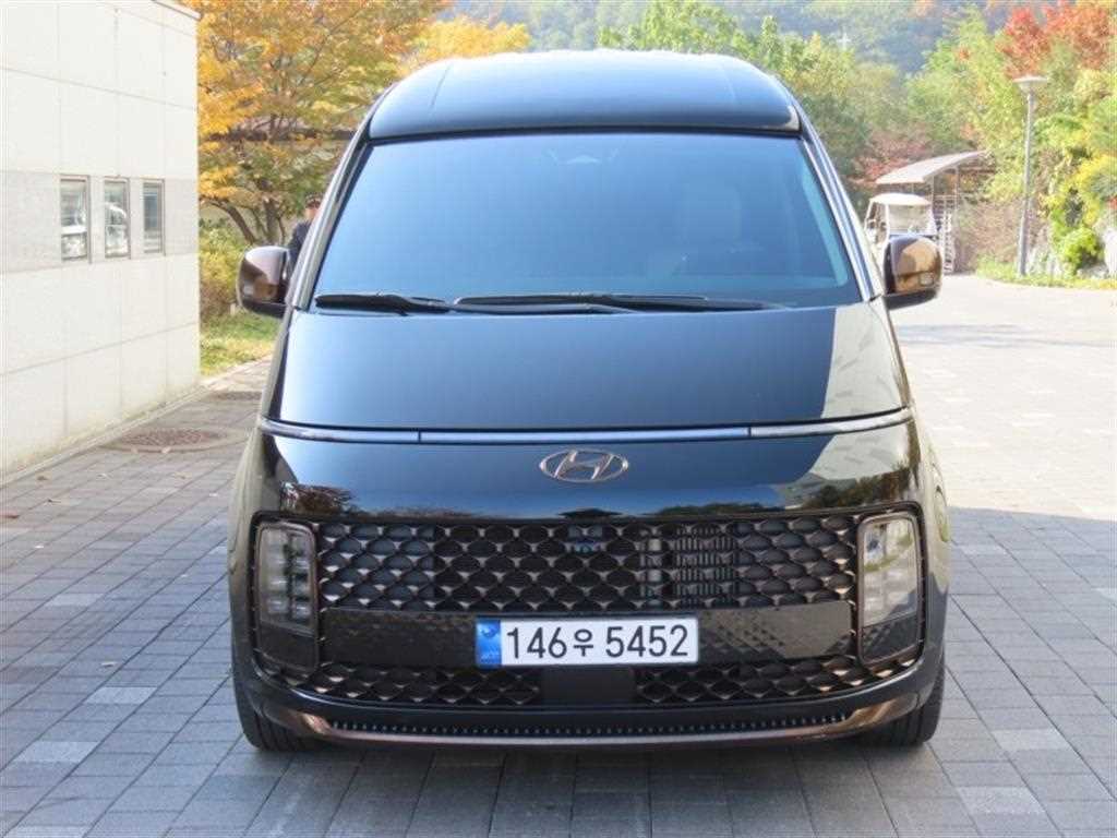 HYUNDAI Staria 2024 Negro - Importación desde Corea - HF Imports Iquique - Foto 1
