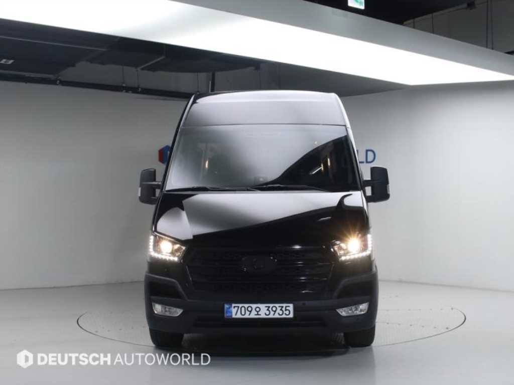 HYUNDAI Solati - Vista 3