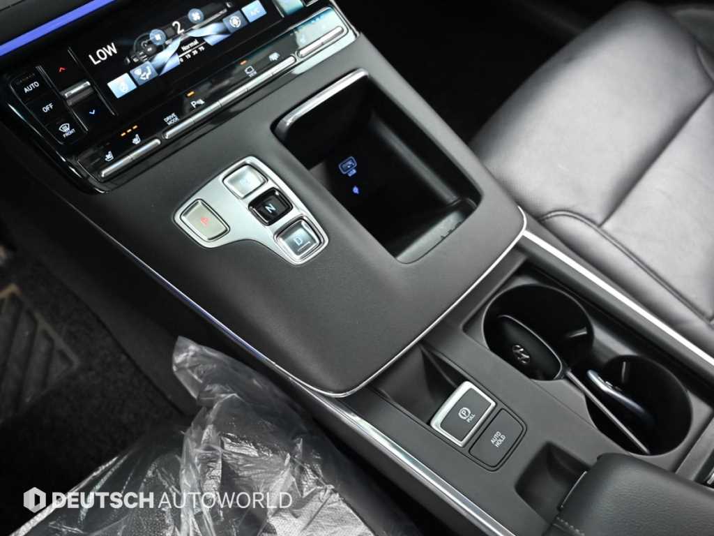 HYUNDAI Grandeur - Vista 9