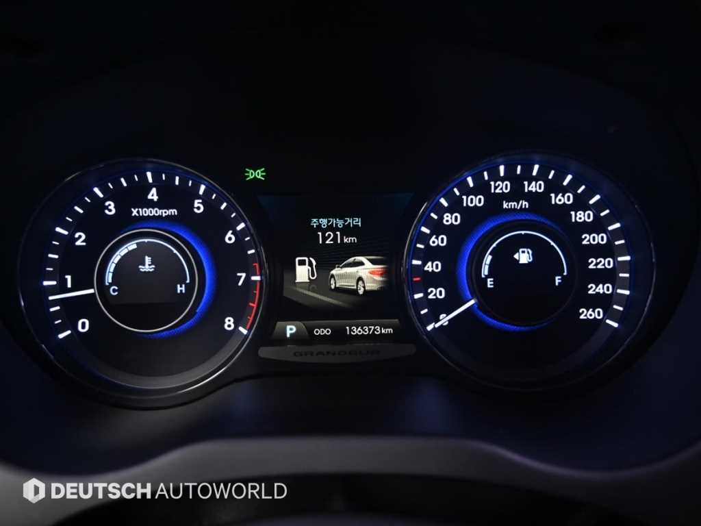 HYUNDAI Grandeur - Vista 8
