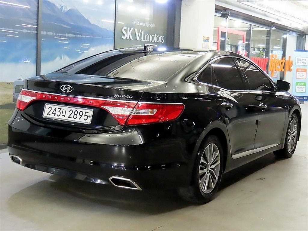 HYUNDAI Grandeur - Vista 4